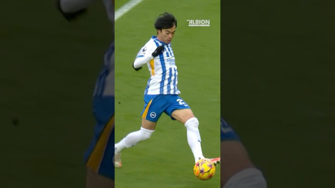 A PERFECT Mitoma Performance 🥶 #brightonandhovealbion #manchesterunited