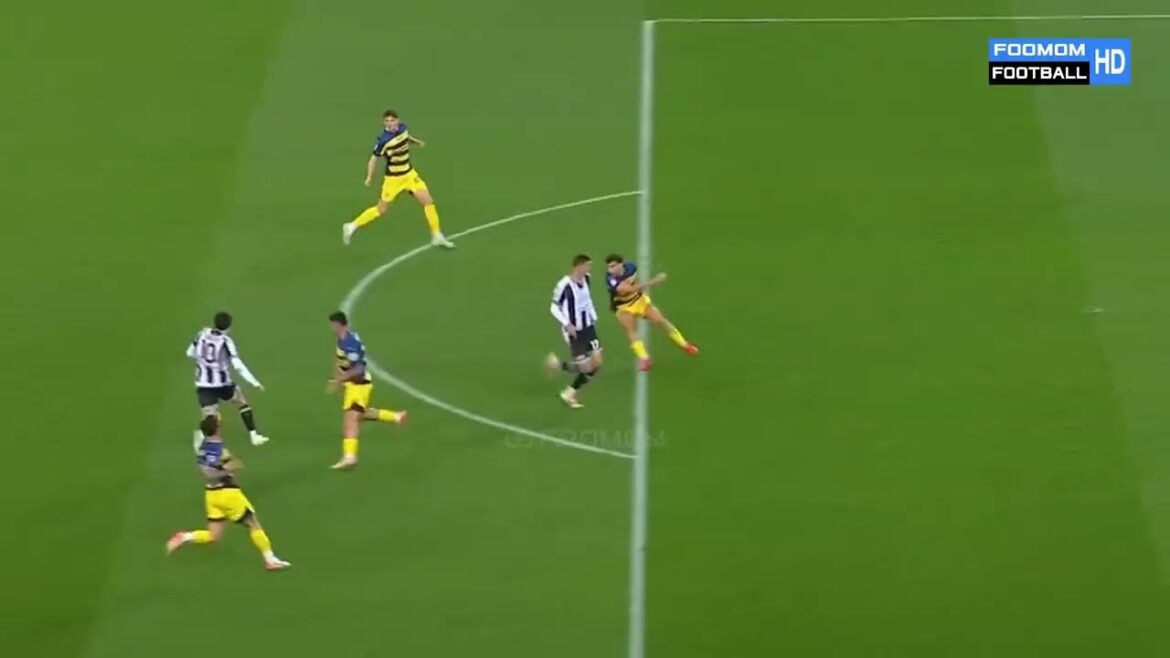 [Soccer ARCHIVE]Suzuki Ayasu's "Two-stage Big Save" praises local media: "Save the team" and "It's the best" The moment the monthly MVP prevented a 3m close range bullet with a super reaction[March 2]