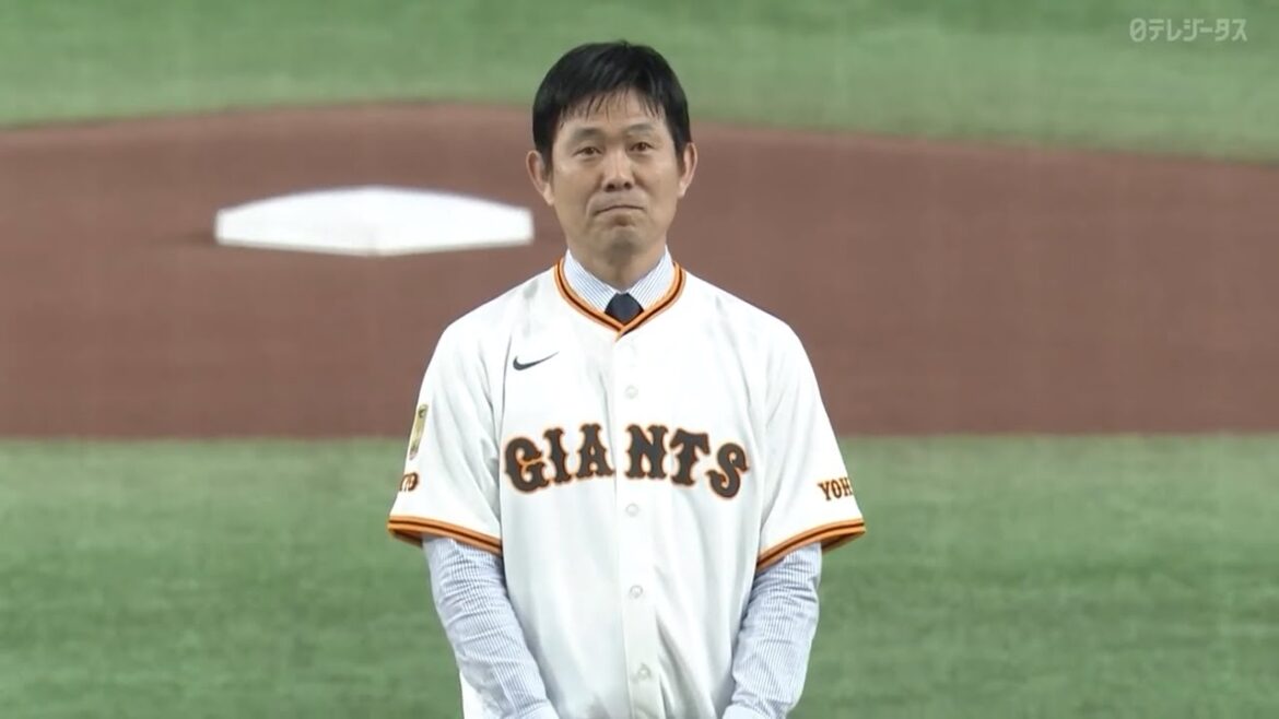 [Ceremonial Pitch]Japan's national soccer team manager Moriyasu Kazuichi[Giants x Yakult][Opening game]