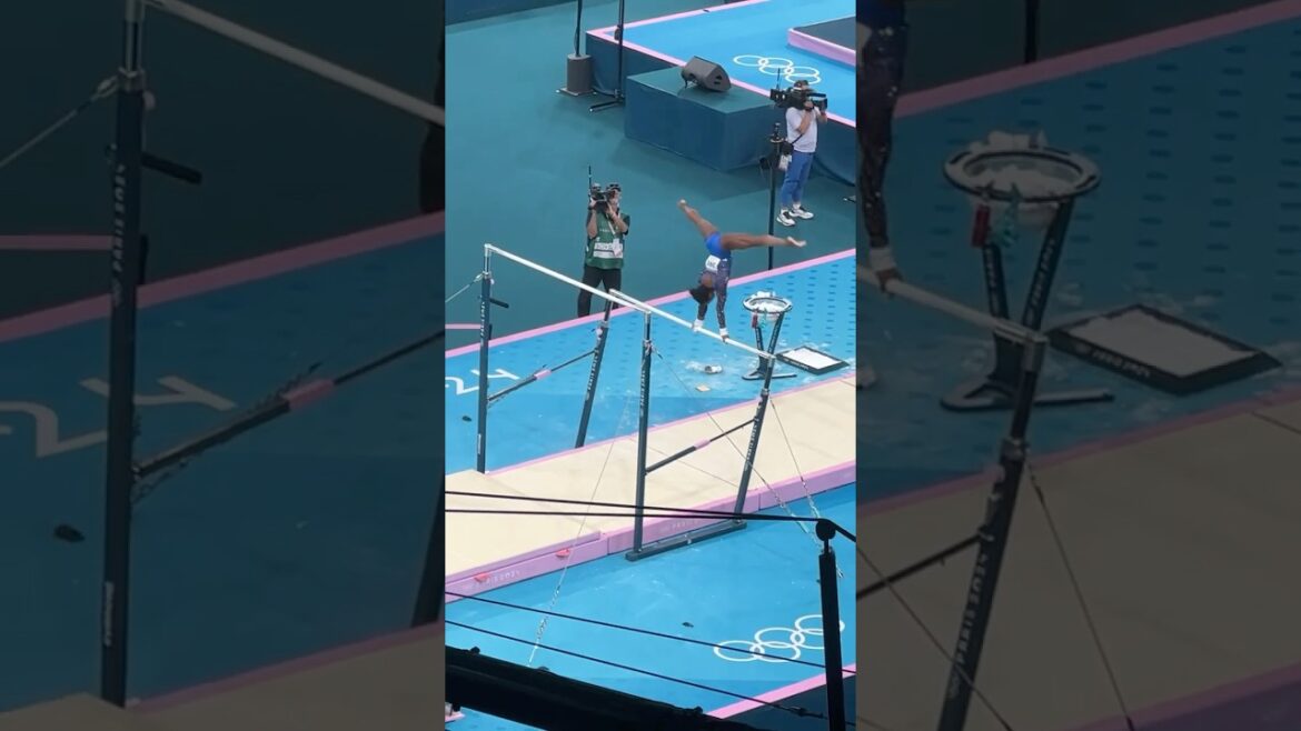 Simone Biles: Mastering the Uneven Bars at Paris 2024!