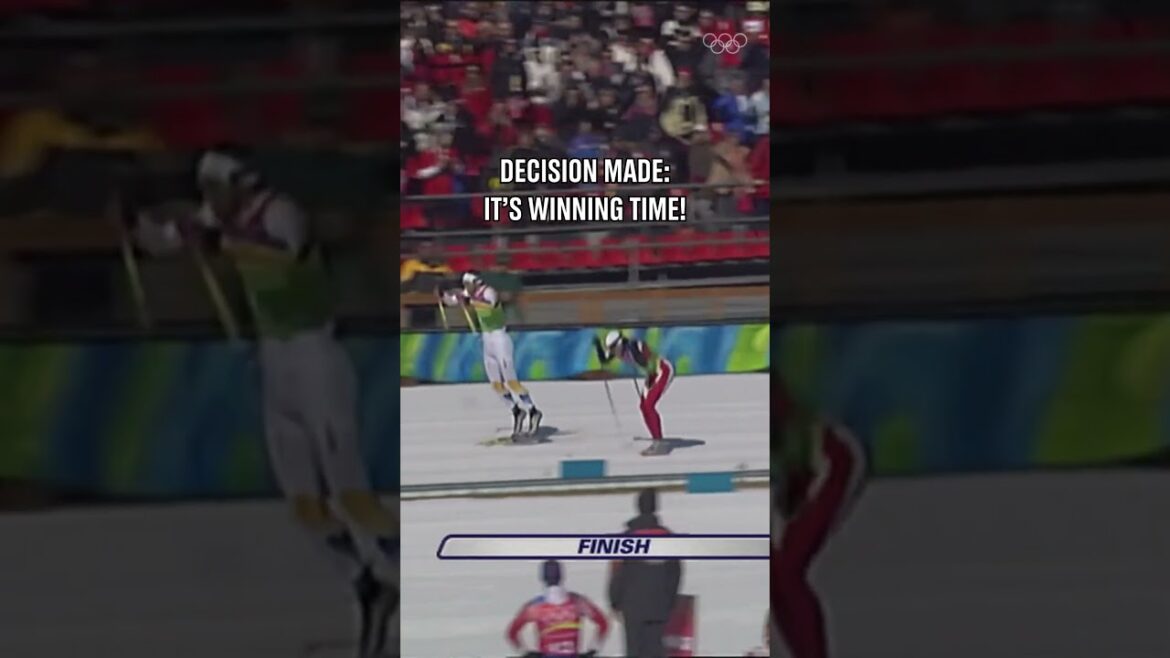 What an effort! 😲👏 Sweden stormed to victory in the final metres at Turin 2006. 🇸🇪⛷️