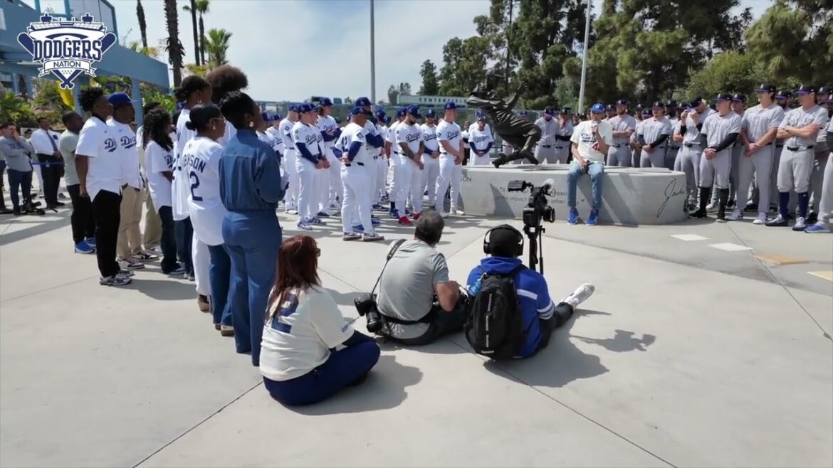 Shohei Ohtani, Kareem Abdul-Jabbar & Dodgers Celebrate Jackie Robinson Day at Dodger Stadium! Shohei Ohtani, Kareem Abdul-Jabbar & Dodgers Celebrate Jackie Robinson Day at Dodger Stadium!