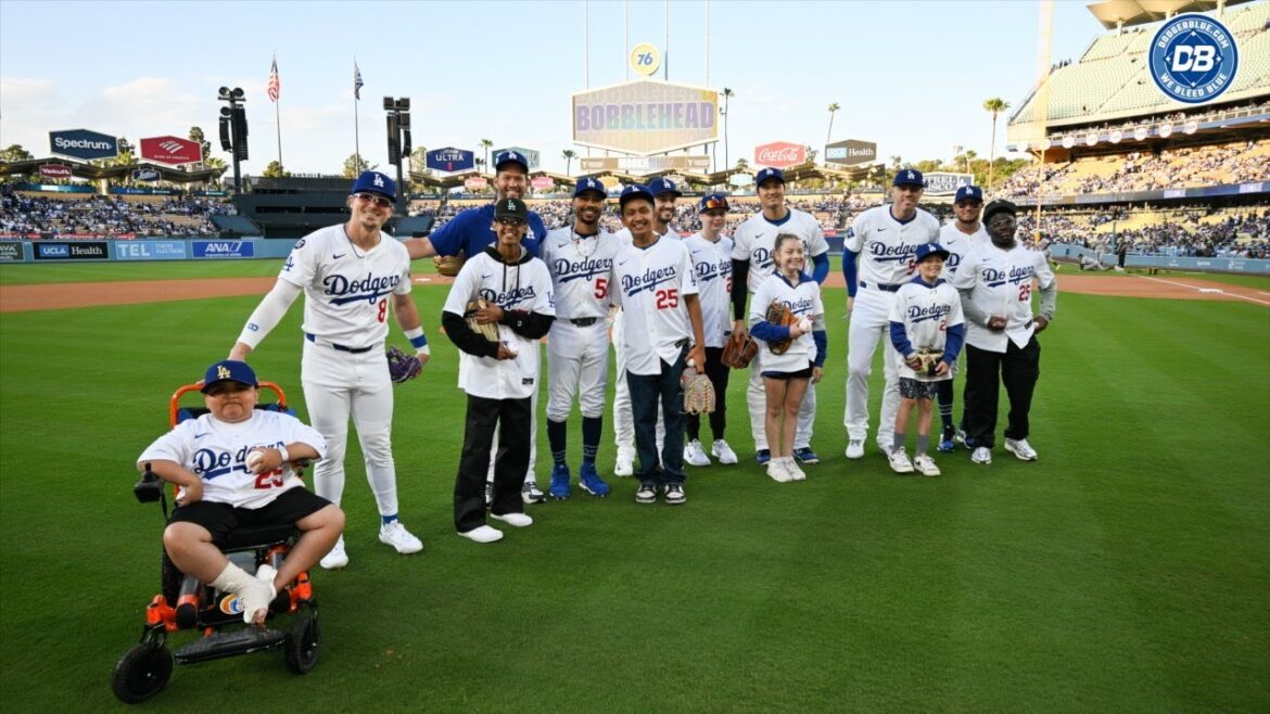 Shohei Ohtani, Clayton Kershaw, Mookie Betts & more help Dodgers host Make-A-Wish kids Shohei Ohtani, Clayton Kershaw, Mookie Betts & more help Dodgers host Make-A-Wish kids