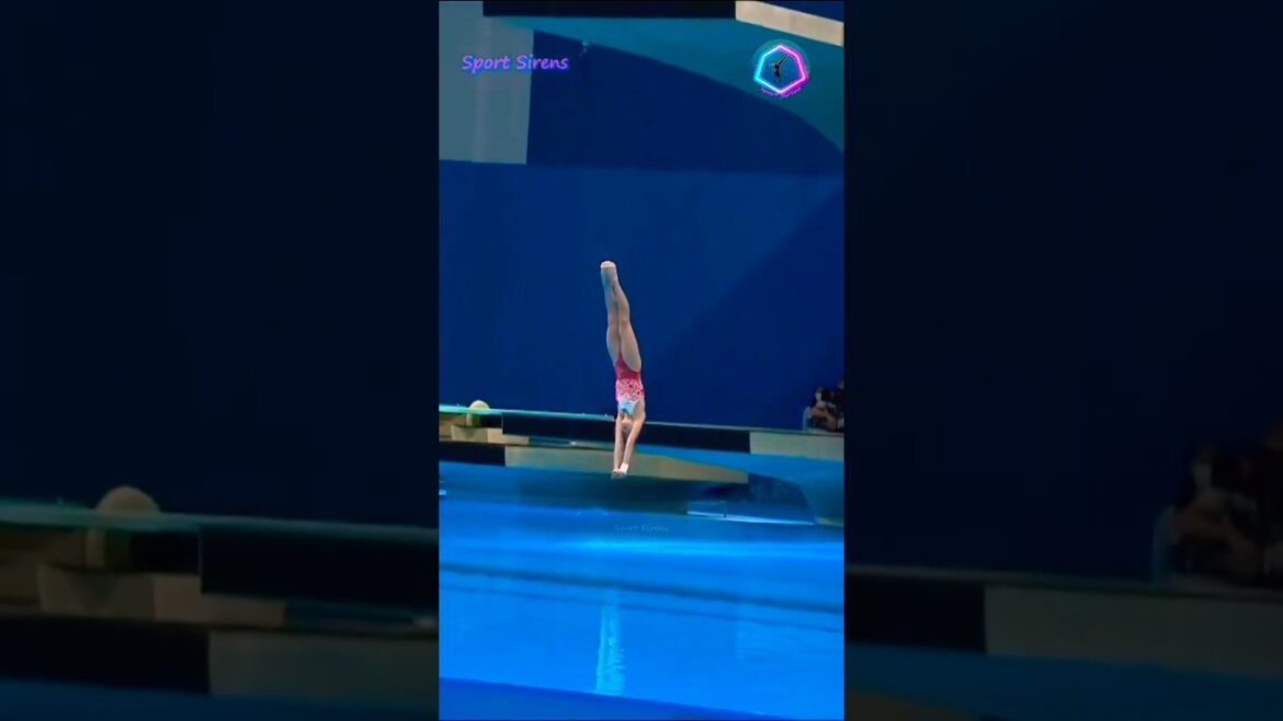 How Did This Young Diver Win Gold? Quan Hongchan | Women’s Diving #divng #shorts How Did This Young Diver Win Gold? Quan Hongchan | Women's Diving #divng #shorts