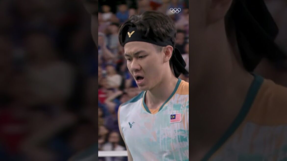 WHAT A SAVE π₯ #Olympics #Paris2024 #Badminton WHAT A SAVE π₯ #Olympics #Paris2024 #Badminton