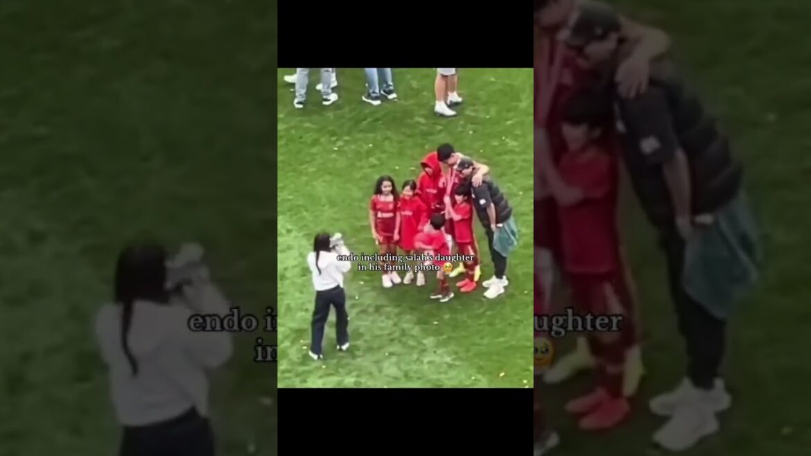 Wataru Endo including Mo Salah’s daughter into his family Photo 🥹 Wataru Endo including Mo Salah's daughter into his family Photo 🥹