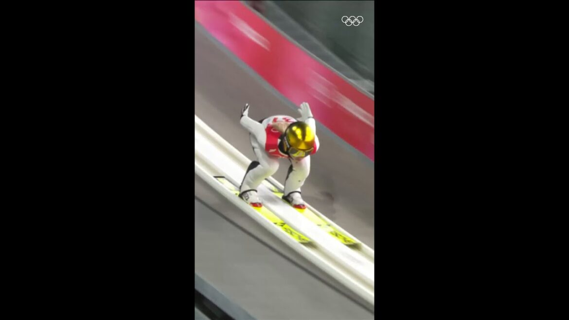 Who needs a broomstick when you’ve got skis? 💅💚 Nika Kriznar is defying gravity… #WickedForGood Who needs a broomstick when you’ve got skis? 💅💚 Nika Kriznar is defying gravity... #WickedForGood