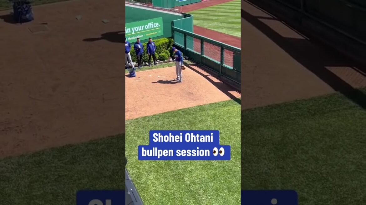 Shohei Ohtani warms up in the bullpen 👀 (via Ryanclary11/X)