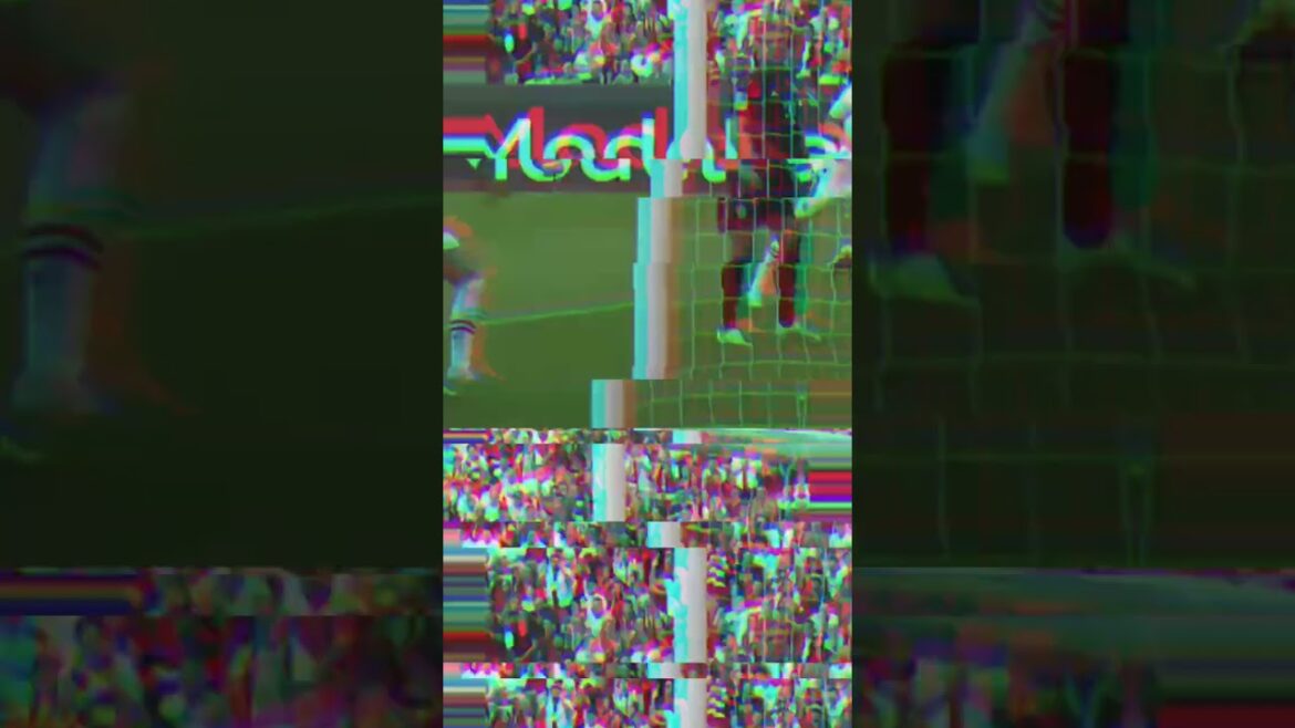 Itakura Ko hit a skilled head against Bayern!