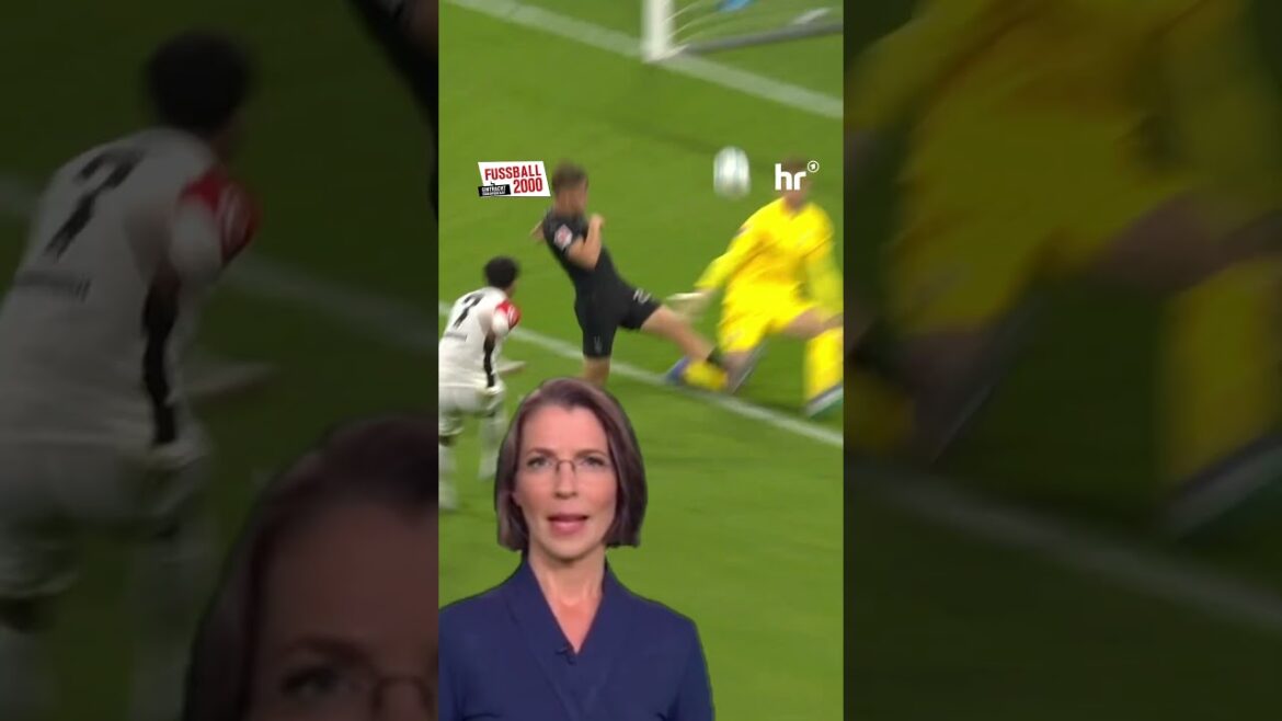 Omar Marmoush did something with Kō ItaKura? 😵‍💫 | Eintracht frankfurt #shorts