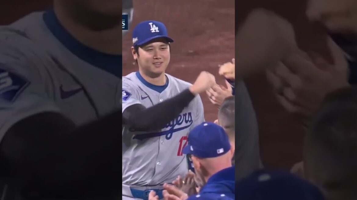 Mets fans boo Shohei Ohtani and he laughs it off 😂 #MLB #baseball #Dodgers
