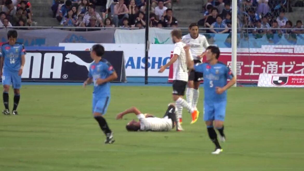 #KawasakiF vs #Vissel Kobe #Frontale corner kick ~ #Villa #Taiguchi Shogo gets fouled! #frontale #Kobayashi Yu #Nakamura Kengo #Iniesta #J League