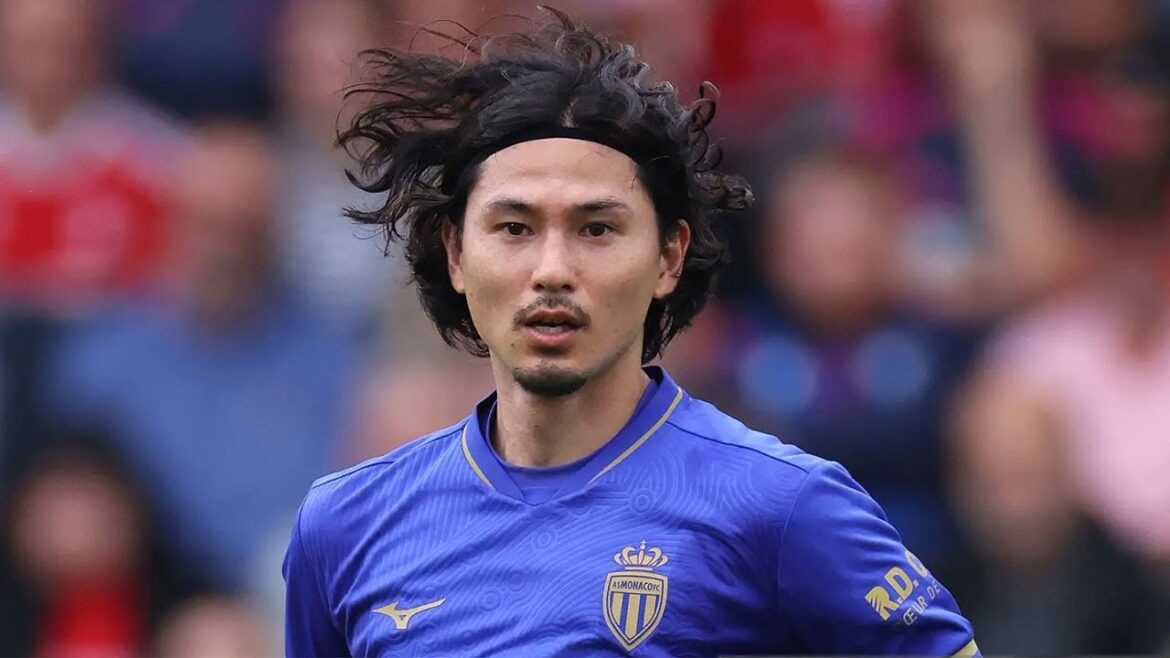 Minamino Takumi scored a comeback goal in a test match against Ajax![August 3]