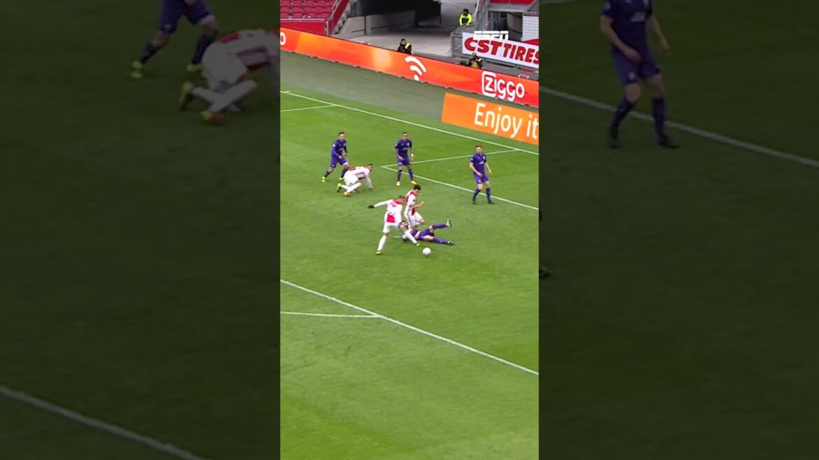 Official: Ko Itakura is definitely Ajax player ✍️🇯🇵