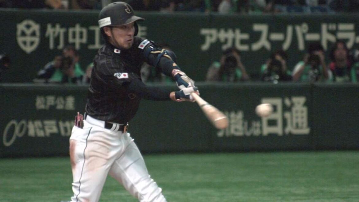 JPN@MLB: Kikuchi floats an RBI single to left JPN@MLB: Kikuchi floats an RBI single to left