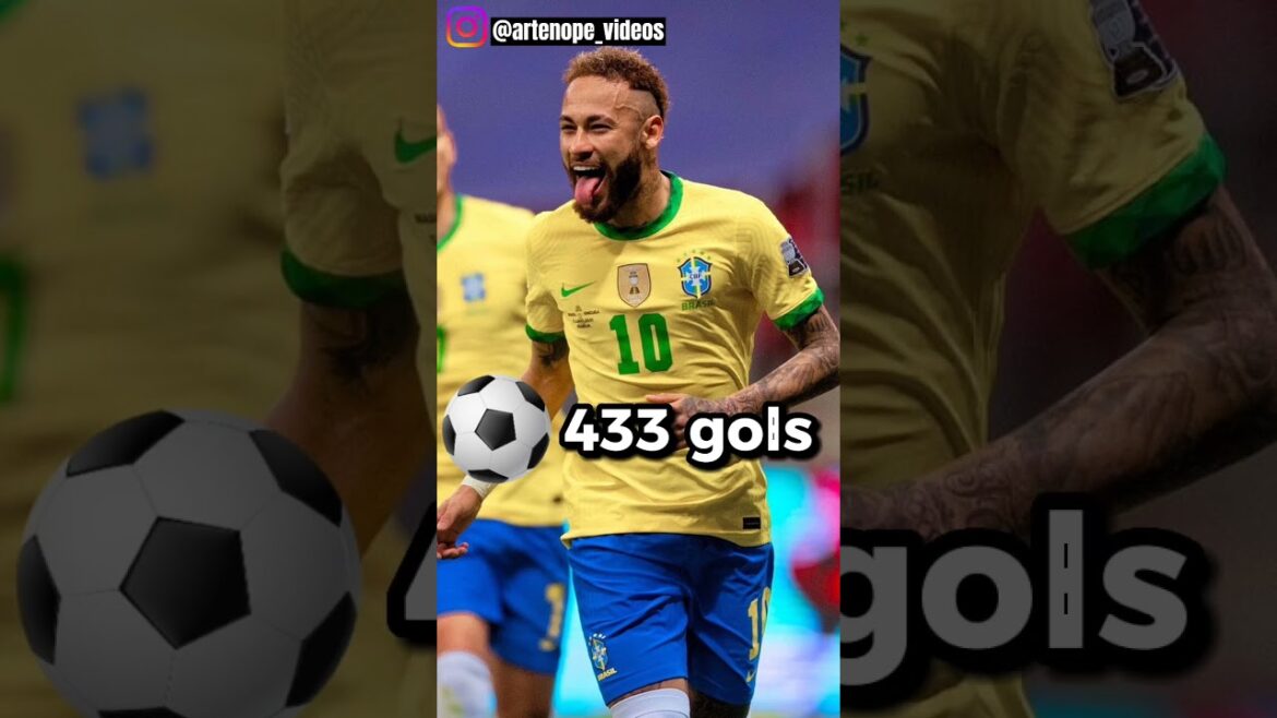 Neymar vs Ronaldinho: Who is better?! 🥵🔥🔥 #Shorts