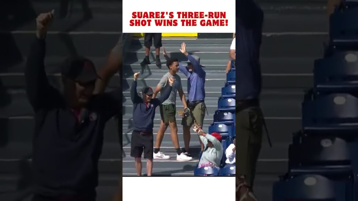 A Game-Changing Homer off Yu Darvish! #EugenioSuarez #Mariners #MLB #ClutchHit  #Baseball