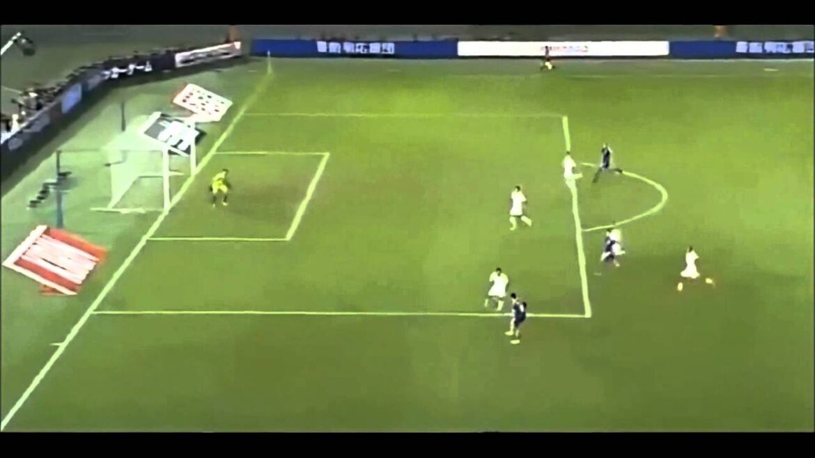 Aguirre Japanese national team midfielder Shibasaki Gaku's first goal in the national team Japan vs Venezuela