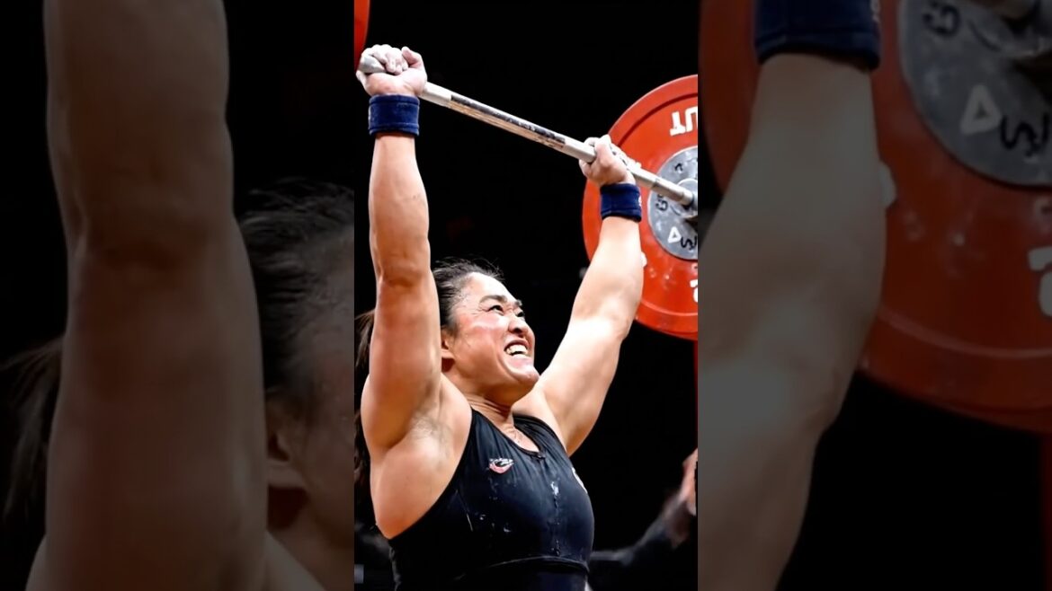 Every Drop of Sweat Counts – China vs USA Olympic Weightlifting Close-Up Every Drop of Sweat Counts – China vs USA Olympic Weightlifting Close-Up