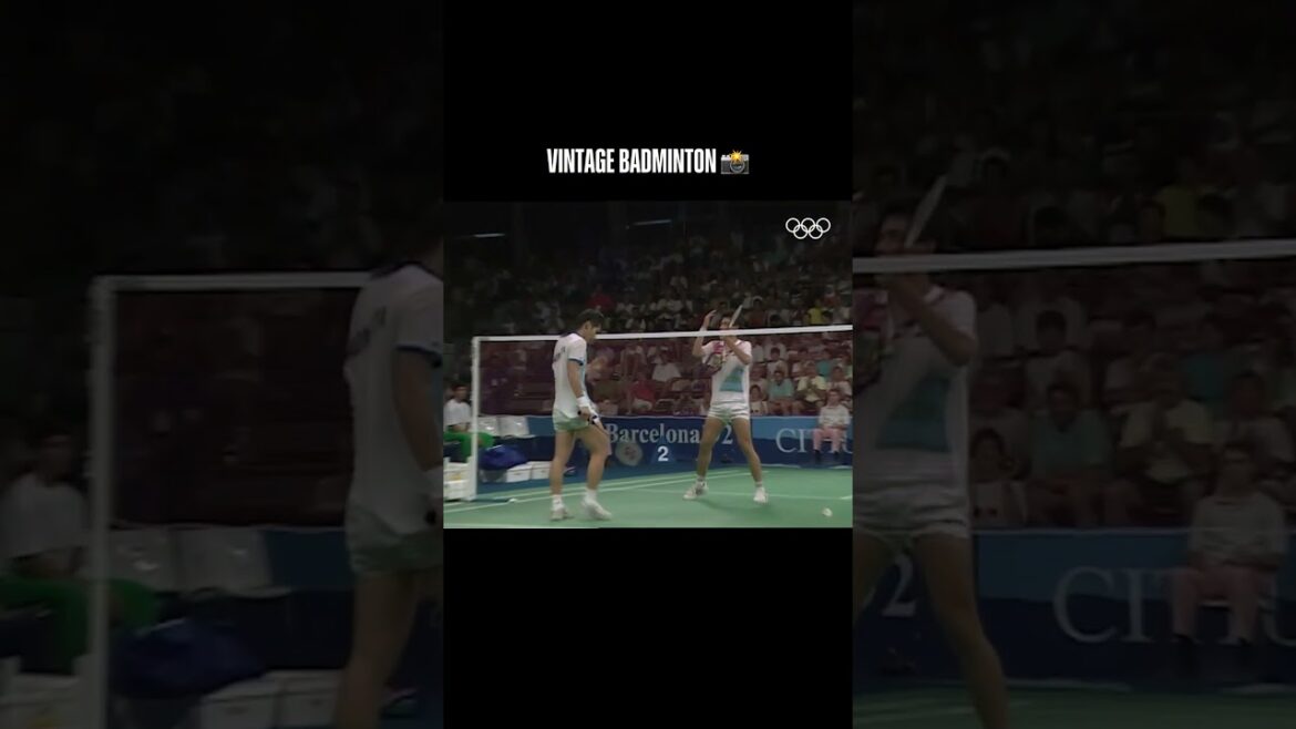 Badminton first appeared as a demonstration sport at the Olympic Games at #Barcelona1992! 🌟