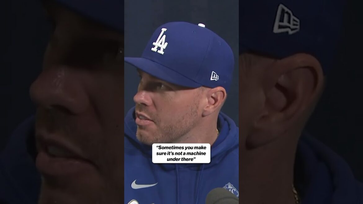 Freddie freeman is an awe of his temmate Shohei Ohtani 🤯 #Doders #WorldSeries #OHTANII