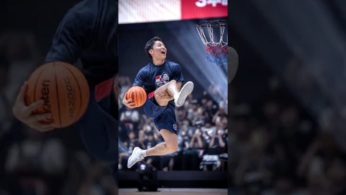 Yuki Kawamura Playing Streetball in the NBA Yuki Kawamura Playing Streetball in the NBA