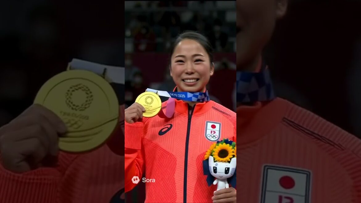 26-year-old beautiful weightlifter succeeds in snatching 100kg! Tokyo Olympics gold medal moment ✨ #TokyoOlympics #Weightlifting #LBGYM 26-year-old beautiful weightlifter succeeds in snatching 100kg! Tokyo Olympics gold medal moment ✨ #TokyoOlympics #Weightlifting #LBGYM