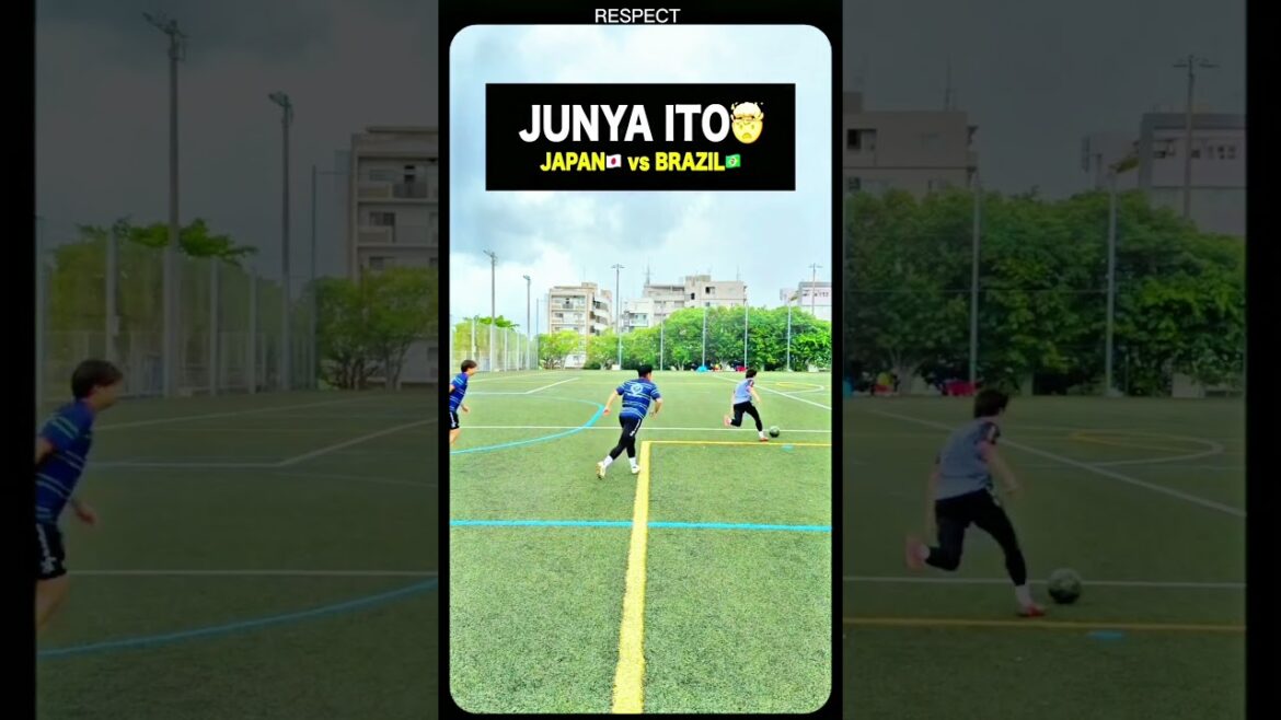 Junya Ito New Skill in 1v2 Situation 😳⚡ | Football Respect...#respect #shorts