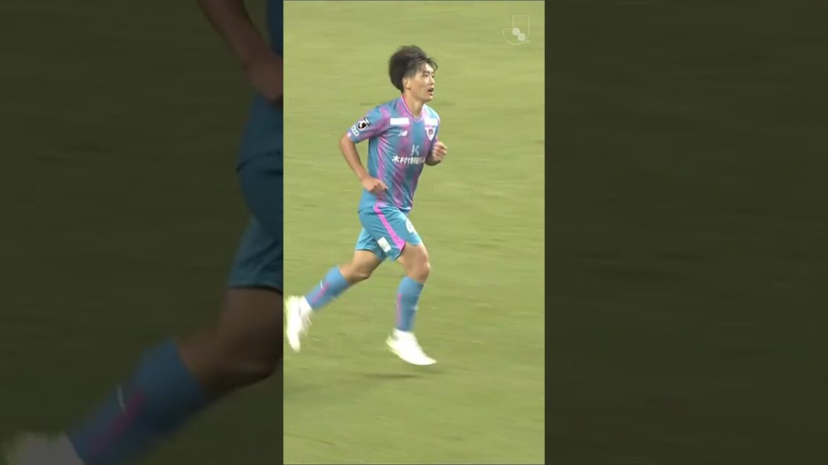 Two goals in two minutes produced an epic comeback for Tosu in stoppage time against Kyoto 😱 #shorts