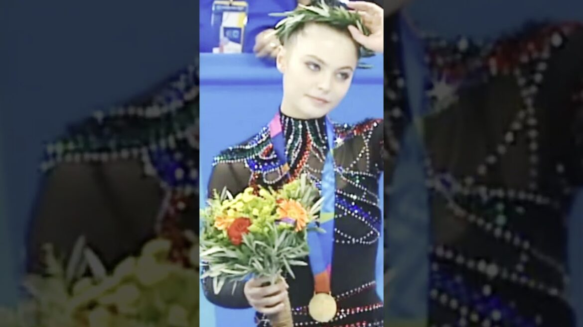 medal awards at olympic games in 2004