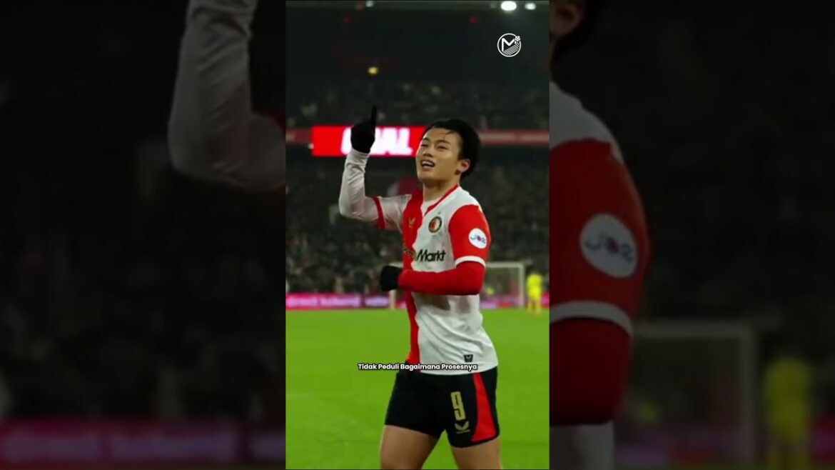 Ayase Ueda, Kojiro Hyuga Manifestation #mezzalavision #footballshorts Ayase Ueda, Kojiro Hyuga Manifestation #mezzalavision #footballshorts