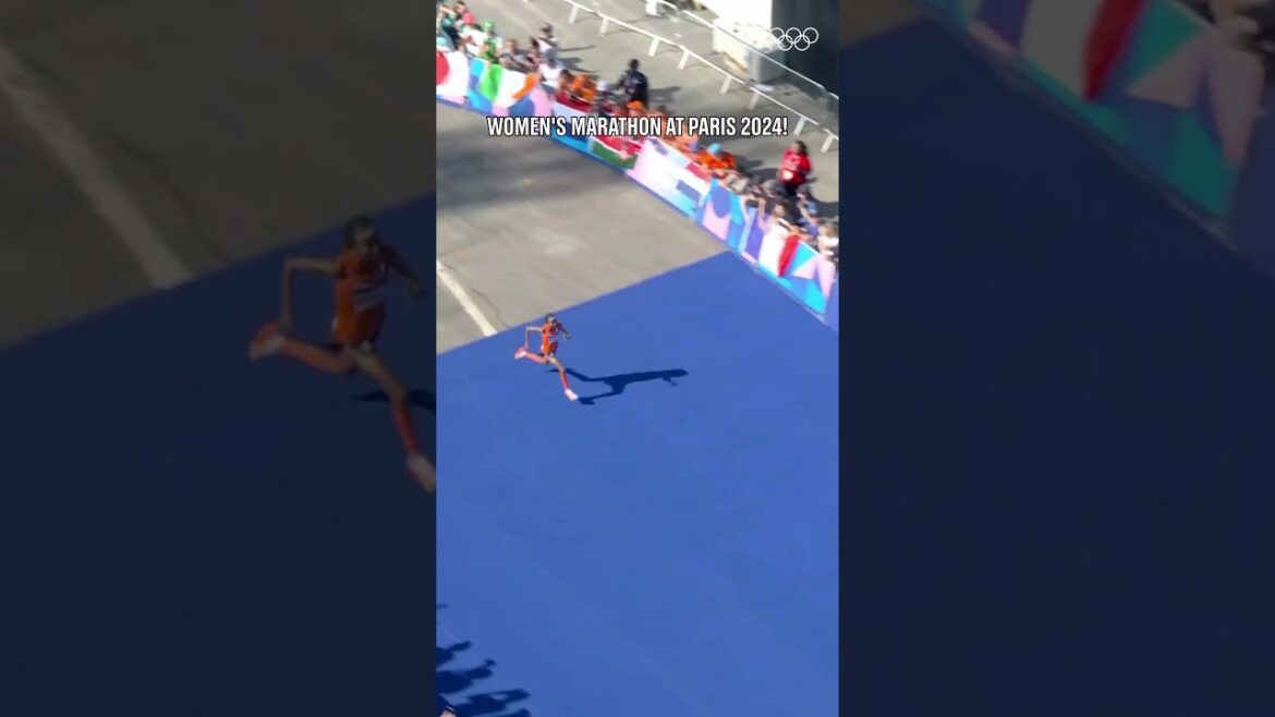 Sifan Hassan's golden run, finishing in 2:22:55 at #Paris2024! 🥇✨