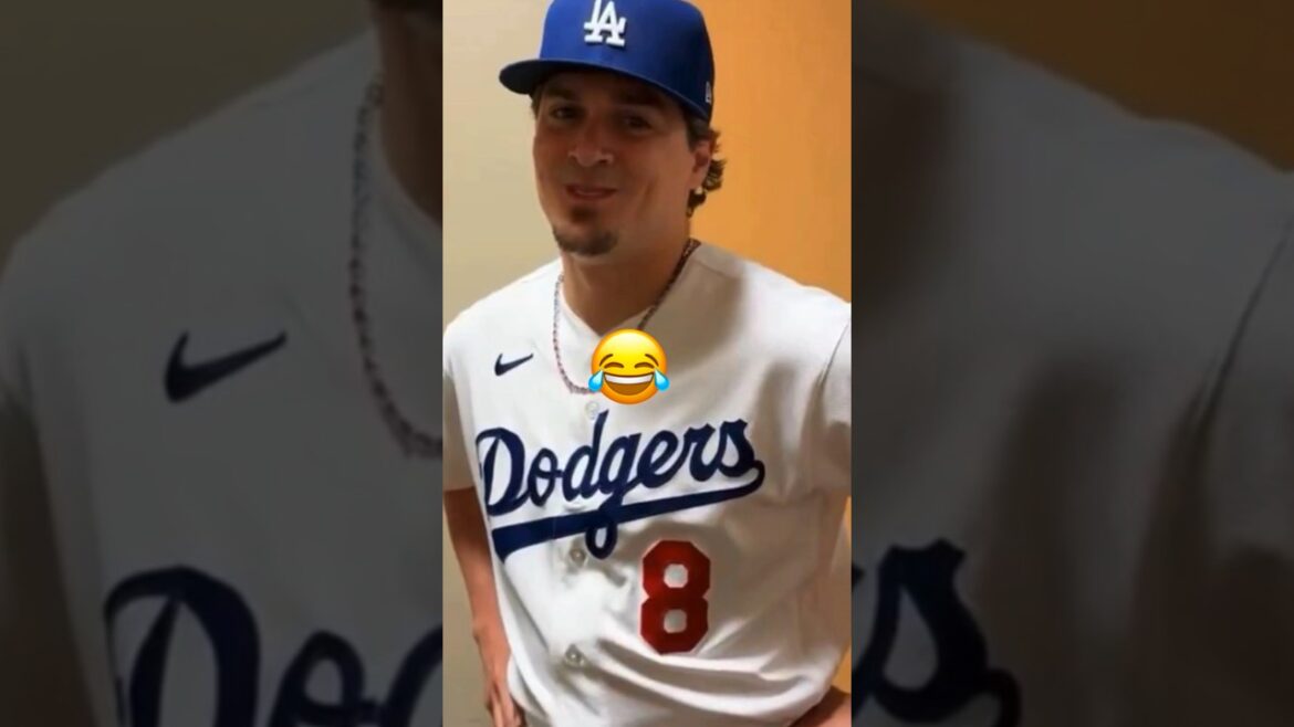 Don’t look at me that much, Aki Sasaki￼! Shohei Otani VS Basia again! Scott What will happen this year? ? I'm crying because I can't get an autograph! Otani-san Yamamoto Yoshinobu is small w Kike Hernandez