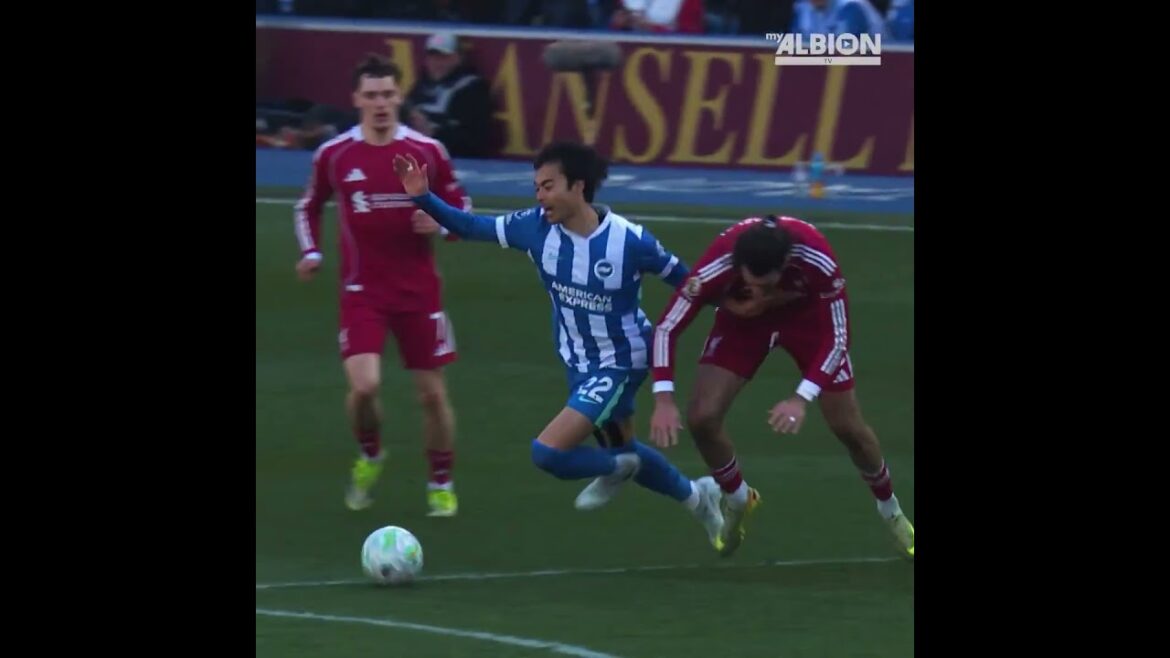 Brighton & Hove Albion Kaoru Mitoma causes chaos 🆚 Liverpool! 😮‍💨💫