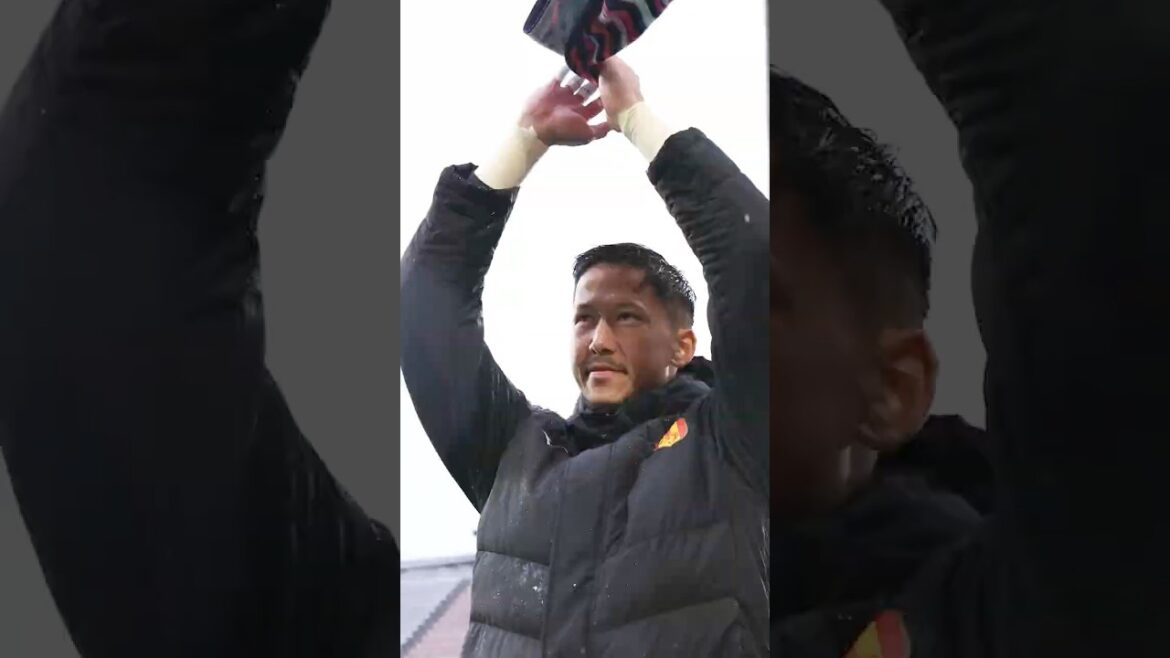 Daniel Schmidt closed the gap with exquisite timing and made a brilliant save with his left foot! 🔴