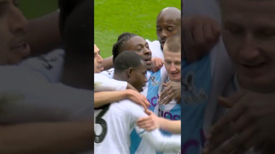 1 Touch Football 🧙‍♂️ 🤯 #crystalpalace #football #liverpool