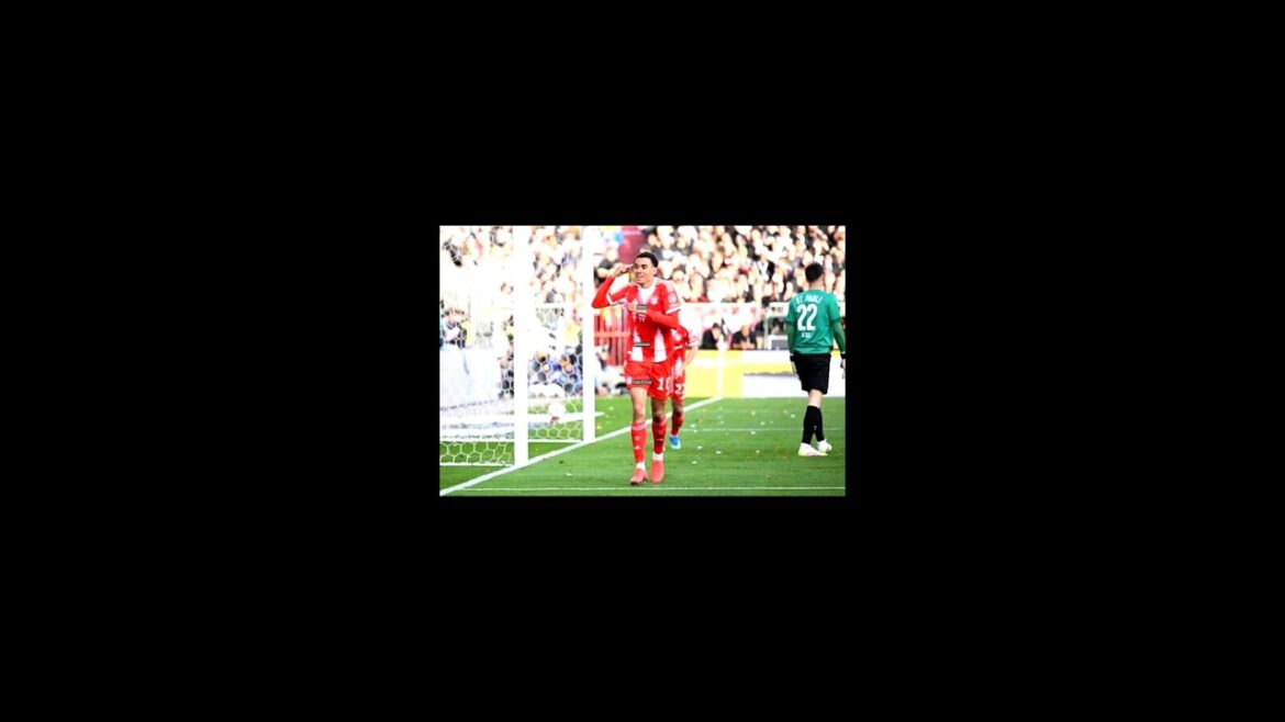 Bayern wins 5 shots against St. Pauli! Breaks Bundesliga's all-time record for most points with 105 points