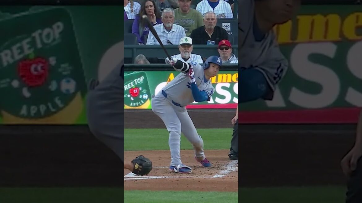 Shohei Ohtani extends his on-base streak to 52!