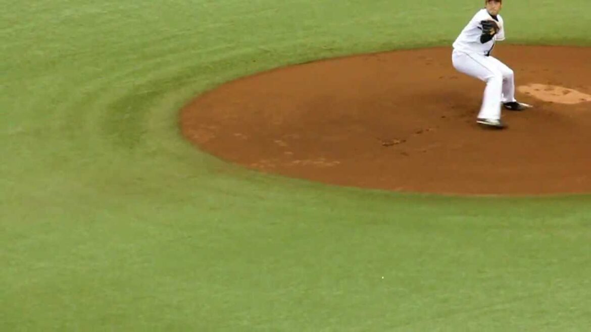 Yusei Kikuchi pitching practice