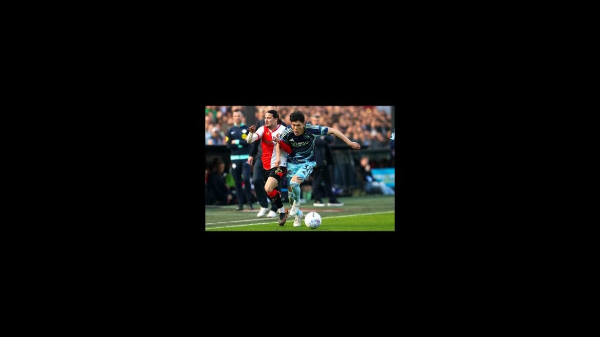 Takehiro Tomiyasu talks about this season with Ajax! What is your commitment to CB?