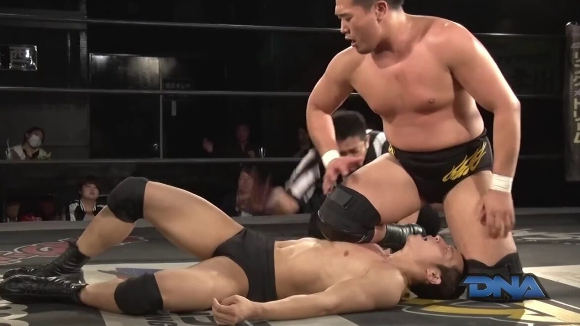 MALE WRESTLERS SQUASHED IN THE RING -THE BEST JOBBERS TRIBUTE(YUKI UENO AND MORE