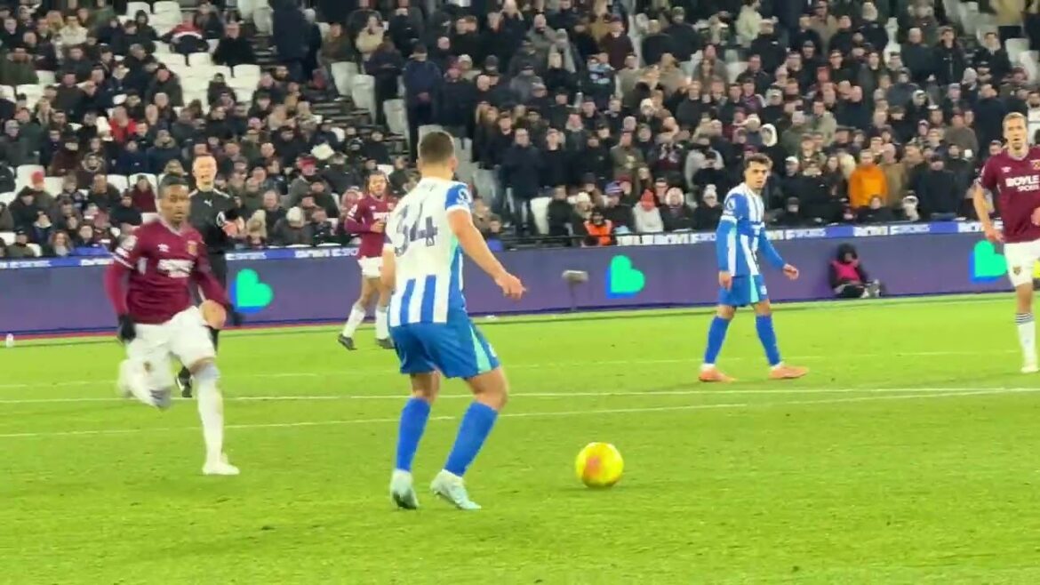 [Local footage]Kaoru Mitoma just before the end of the second half of the game! Premium League West Ham vs Brighton[Soccer]West Ham vs Brighton[Premium League]2025/12/30