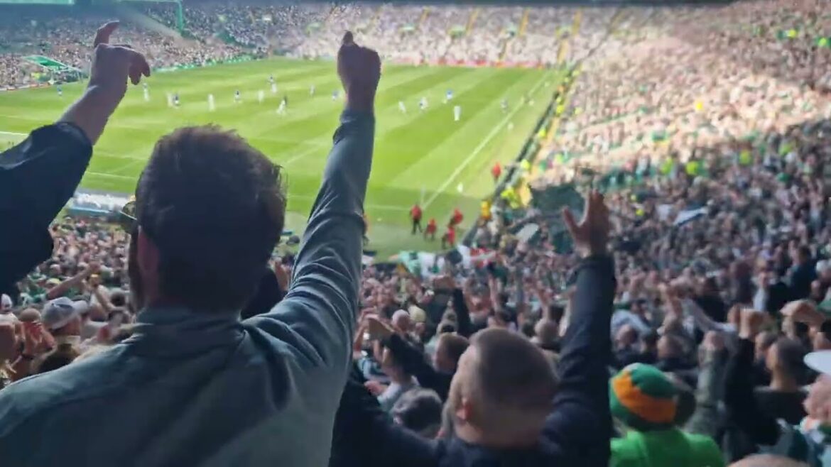 TEN MINUTES of Celtic Fans going wild + Maeda world class goal | Celtic vs Rangers