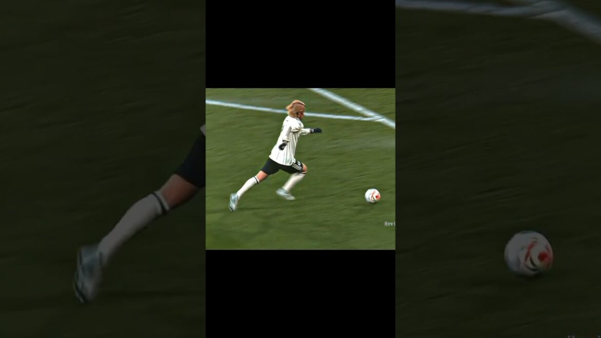 Japanese Winger Junya Ito's Amazing Skills & Assist! 🔥🇯🇵"#shorts #shortsfeed