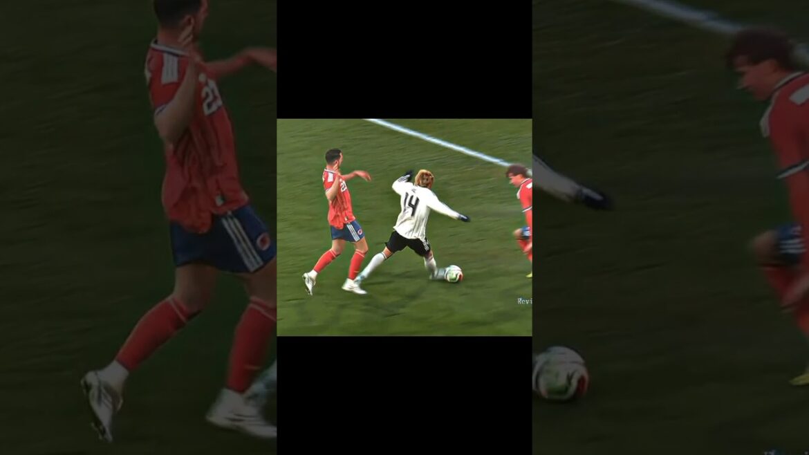 Japanese Winger Junya Ito's Amazing Skills & Assist! 🔥🇯🇵"#shorts #shortsfeed #foryou