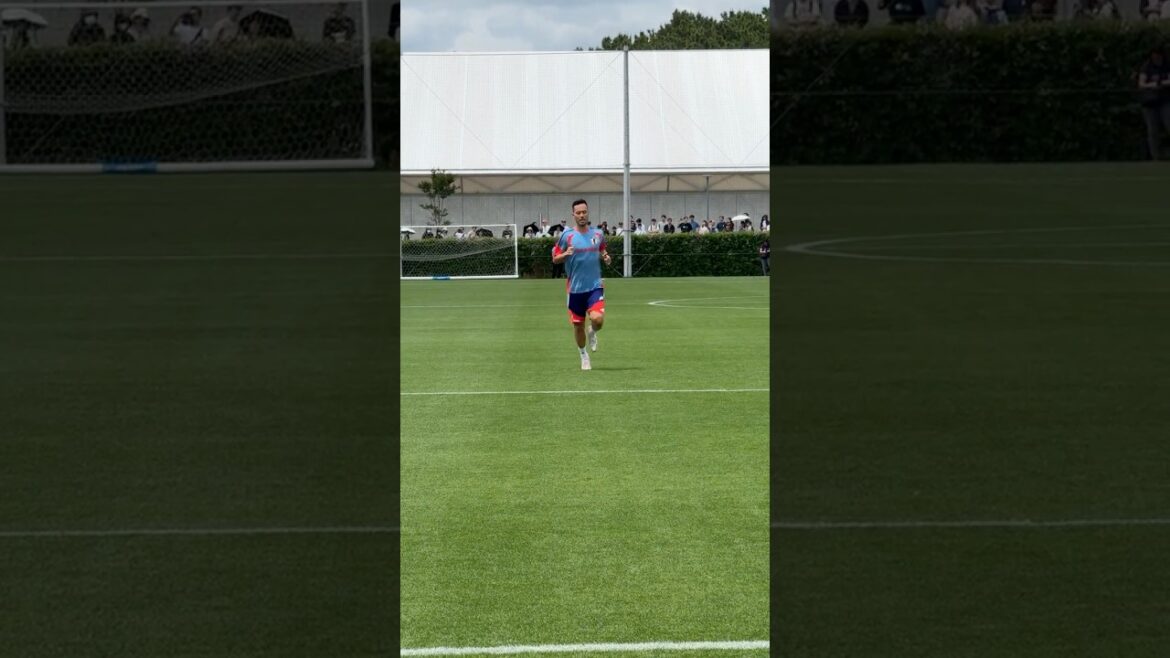 [Even though he makes a limited comeback... Pushing himself]#Maya Yoshida #Japan Soccer National Team #Delivering his passionate spirit to his teammates who are taking on the challenge of the FIFA World Cup 2026 #shorts