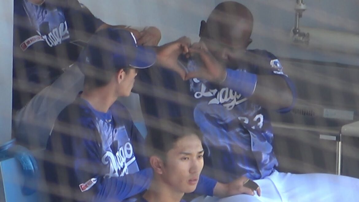 Shinbo: “Does Sano know Maeken?” → Sano: “❤️❤️”