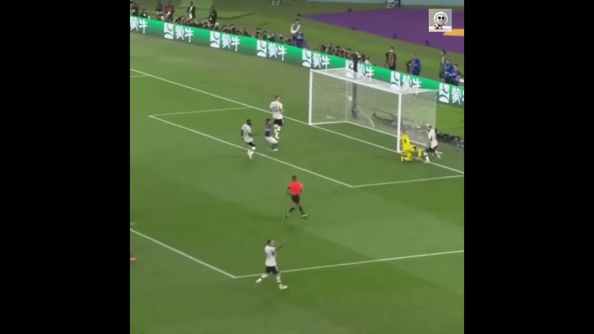 Takuma Asano defeats Germany in the World Cup! #shorts Takuma Asano defeats Germany in the World Cup! #shorts
