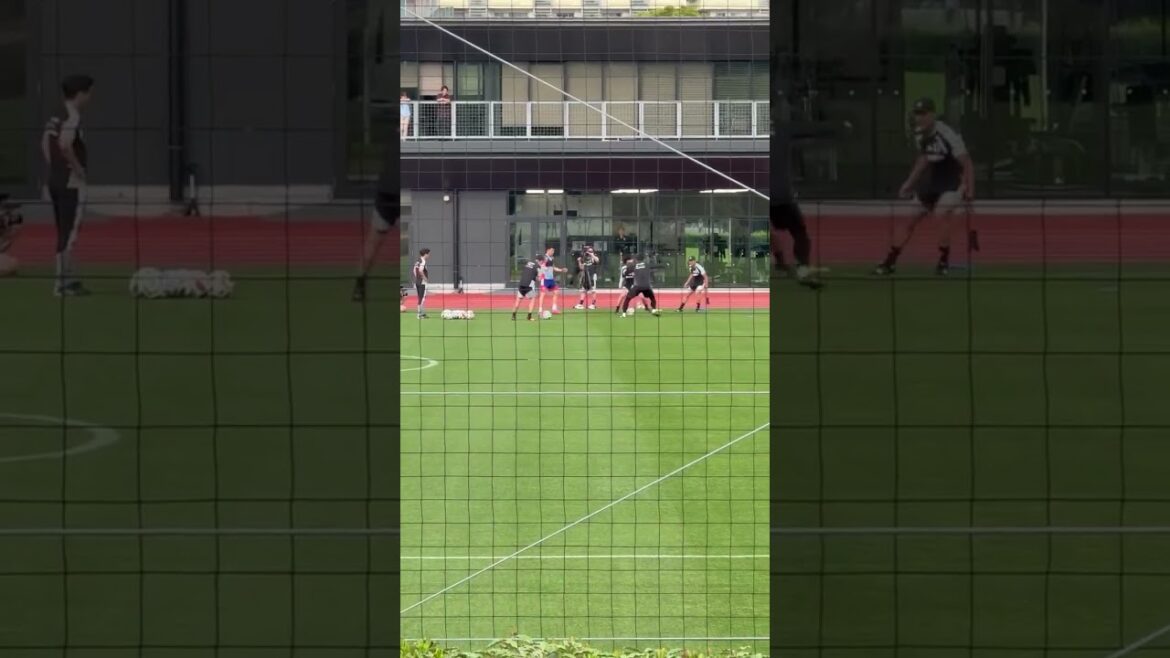 Wataru Endo practices individually with Makoto Hasebe, coach Shunsuke Nakamura and others[May 27th]