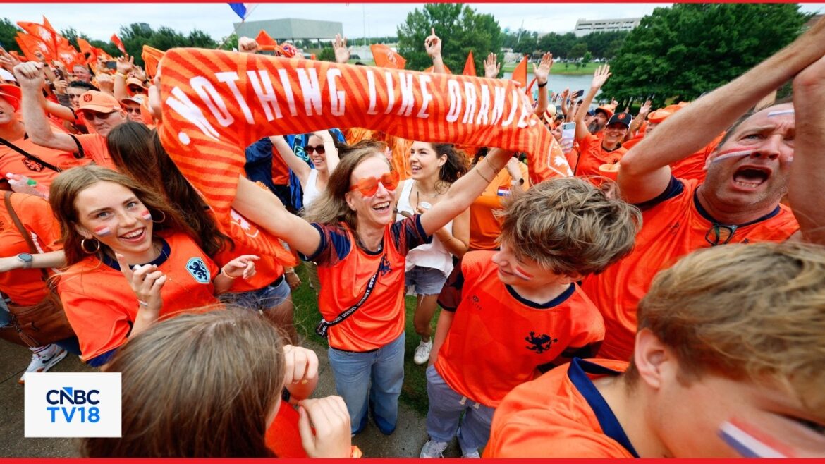 DALLAS = ORANJE! 🧡🫨| Dutch Bus Has Taken Over The State of Texas Orange Wave | FIFA WC | N18G DALLAS = ORANJE! 🧡🫨| Dutch Bus Has Taken Over The State of Texas Orange Wave | FIFA WC | N18G
